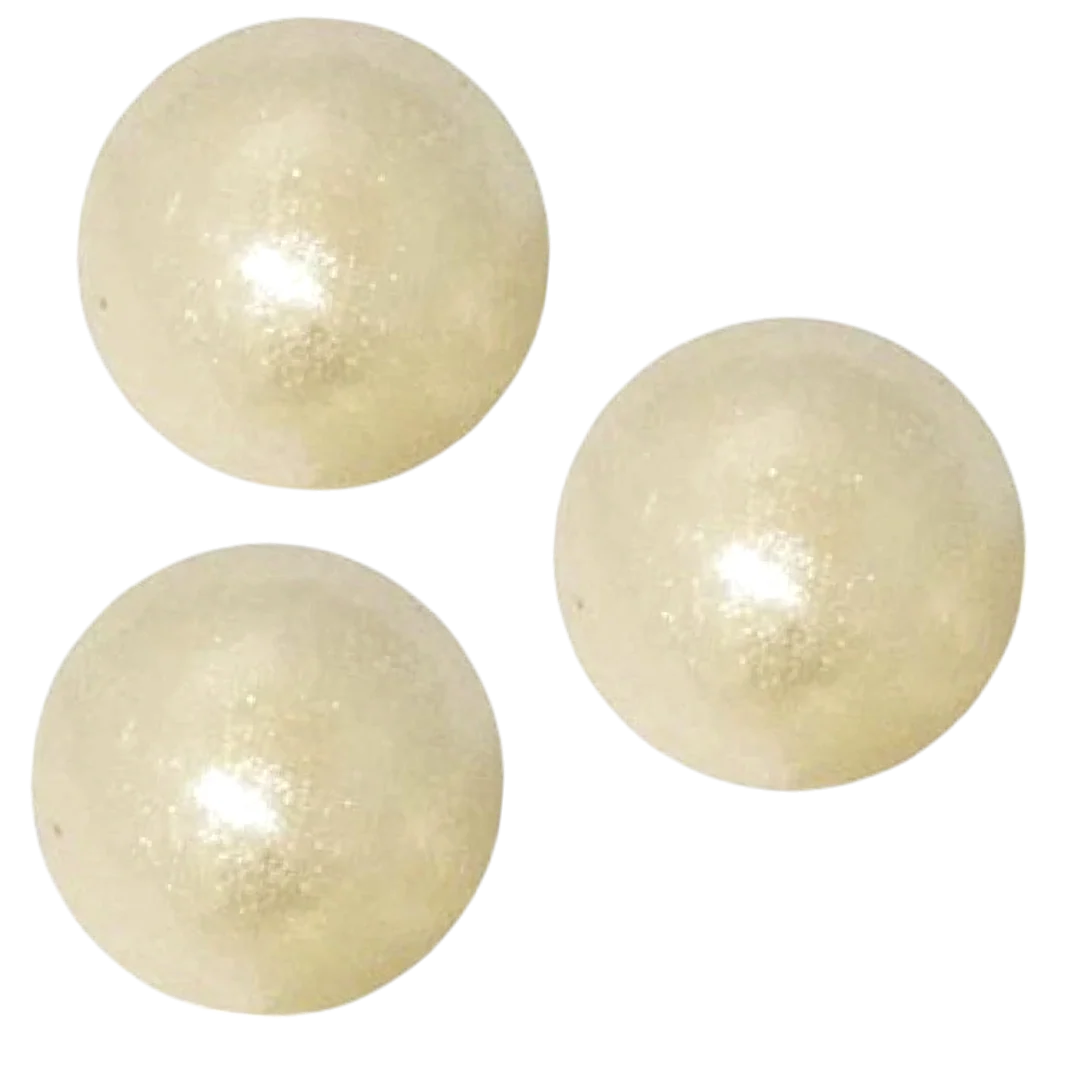 Vit Choklad Pärlemorlakrits (White Chocolate Liquorice Pearls) - Image 2